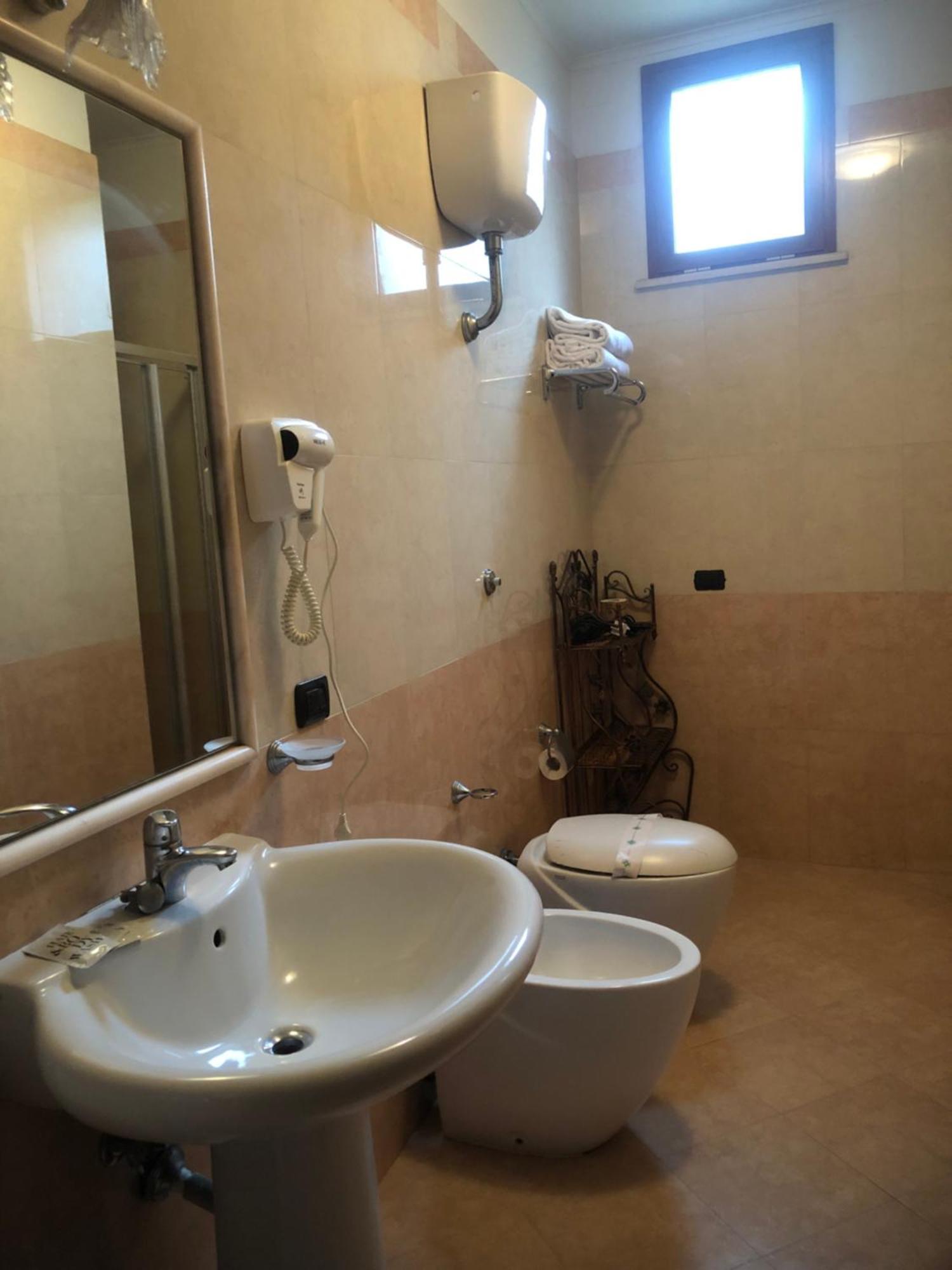 Hotel Serena Неаполь Экстерьер фото
